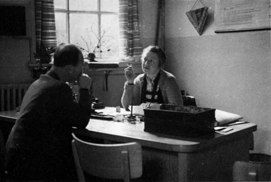 Gertrude van Tijn in her office at the Jewish Council, Amsterdam, 1942.(Courtesy of the Collection of the Jewish Historical Museum, Amsterdam)