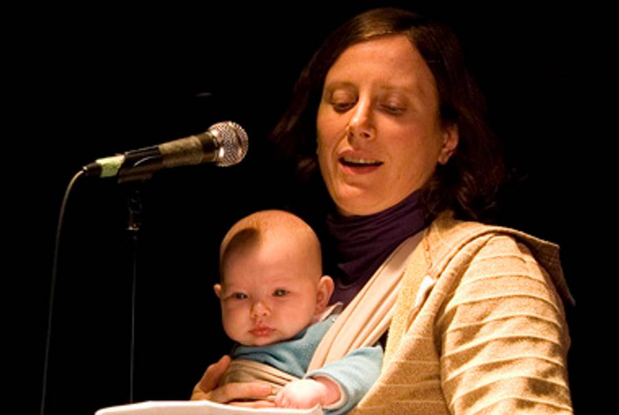 Alison Pick (and friend) reading in 2009.(igmagogon/Flickr)