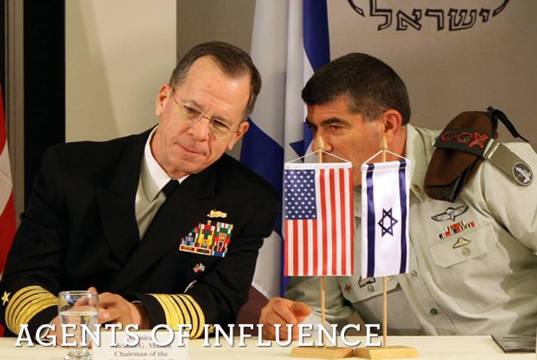 Then-U.S. Chairman of the Joint Chiefs of Staff Adm. Mike Mullen and then-Israeli Chief of Staff Gabi Ashkenazi meeting in Tel Aviv last year.(Jack Guez/AFP/Getty Images)