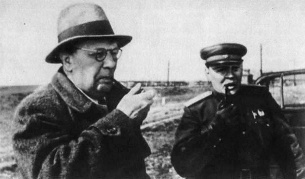 Aleksey N. Tolstoy, left, and the military journalist Nikolay Denisov, 1943