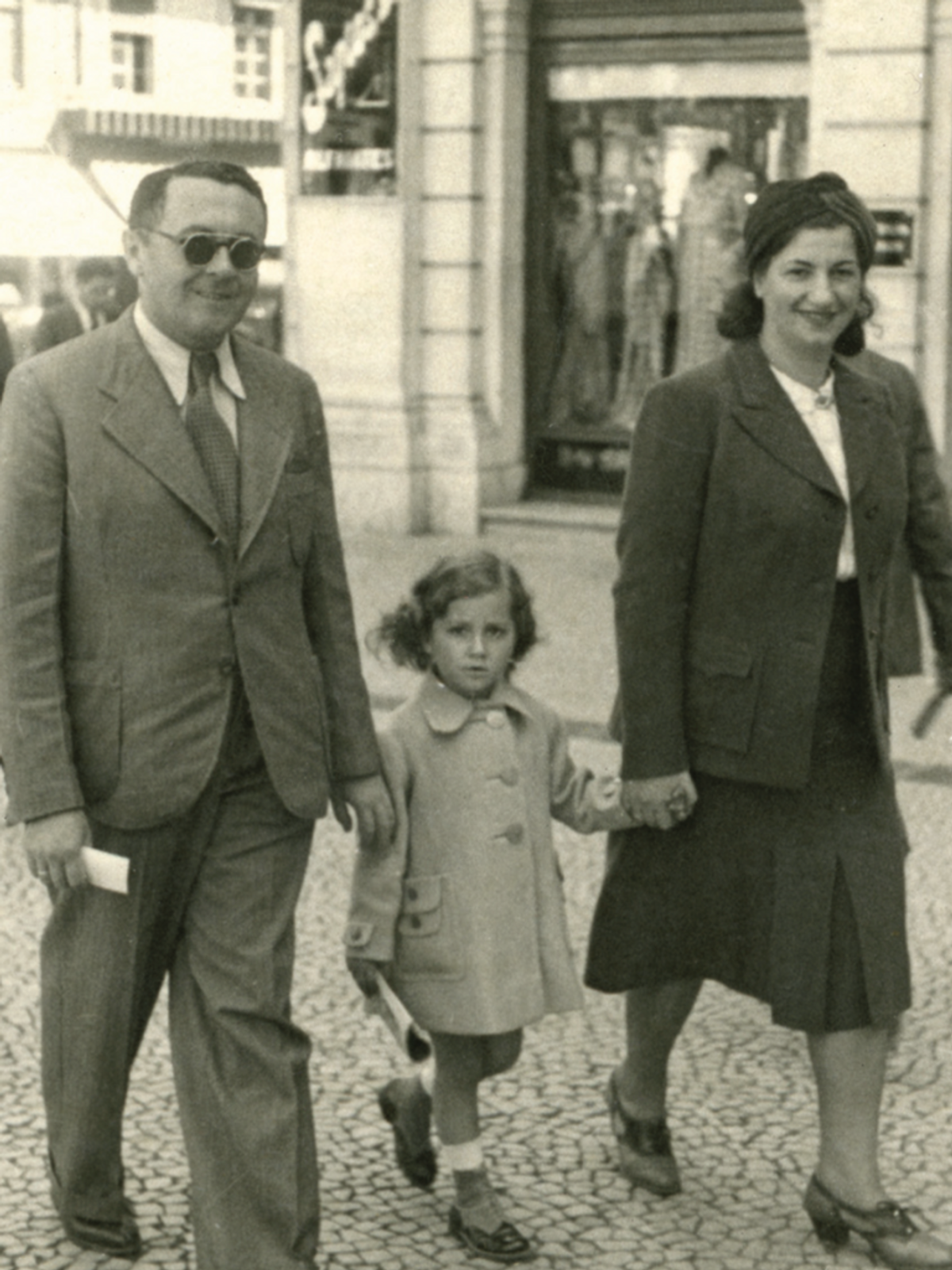 With her parents in Lisbon, on the way to Canada, 1940