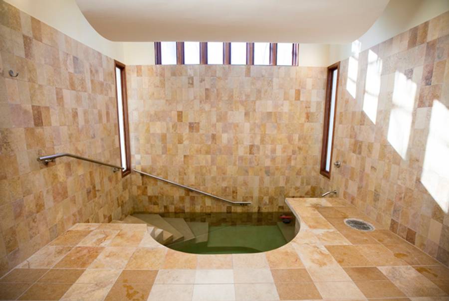 The mikveh at Mayyim Hayyim in Boston, which Immerse NYC is modeled after.(Tom Kates/Mayyin Hayyim)