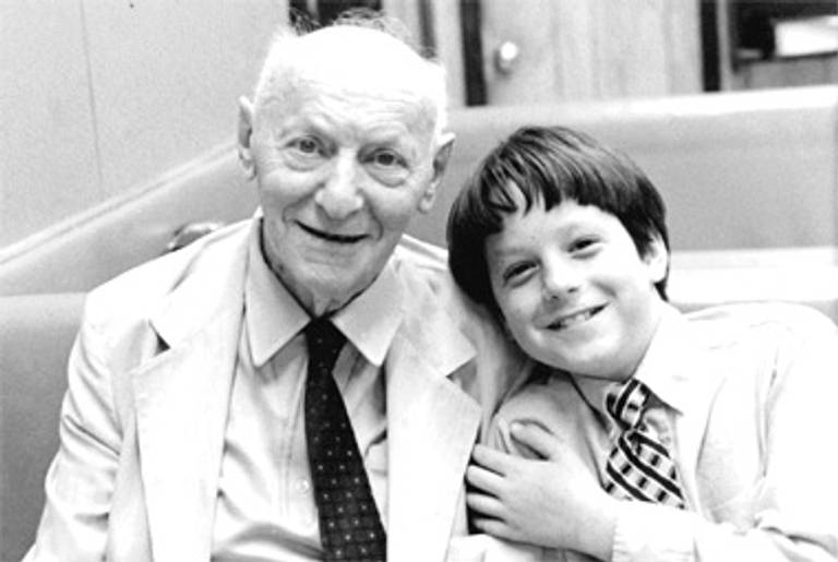 The author and his mentor, Isaac Bashevis Singer. (Credit: Eunice Baros )