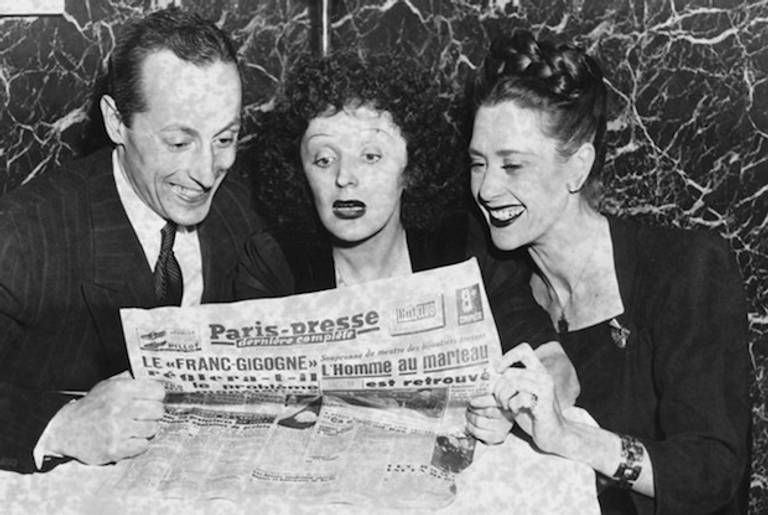 (Edith Piaf flanked by Frederic Apcar and Florence Waren)