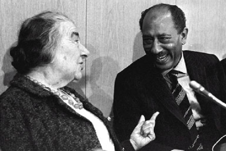 Golda Meir With Anwar Sadat(AP)