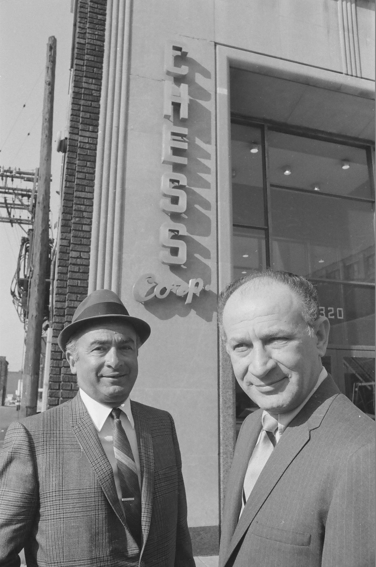 Leonard and Phil Chess stand in front of their company’s building, 320 East 21st St., Chicago, March 1, 1968