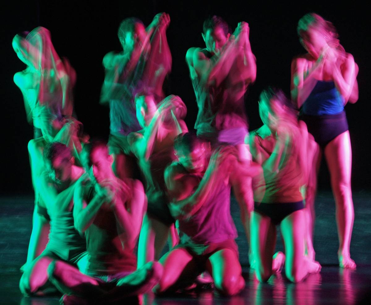 The Batsheva Dance Company, 2007. (Wikimedia)