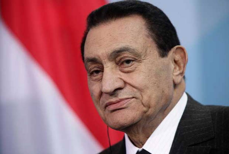 BERLIN - MARCH 04: Egyption President Hosni Mubarak speaks to the media following talks with German Chancellor Angela Merkel at the Chancellery (Bundeskanzleramt) on March 4, 2010 in Berlin, Germany. (Photo by Sean Gallup/Getty Images)