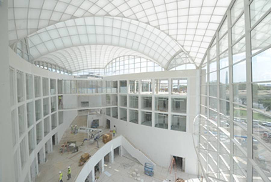 The Great Hall of United States Institute of Peace, under construction in Washington.(Courtesy Safdie Architects)