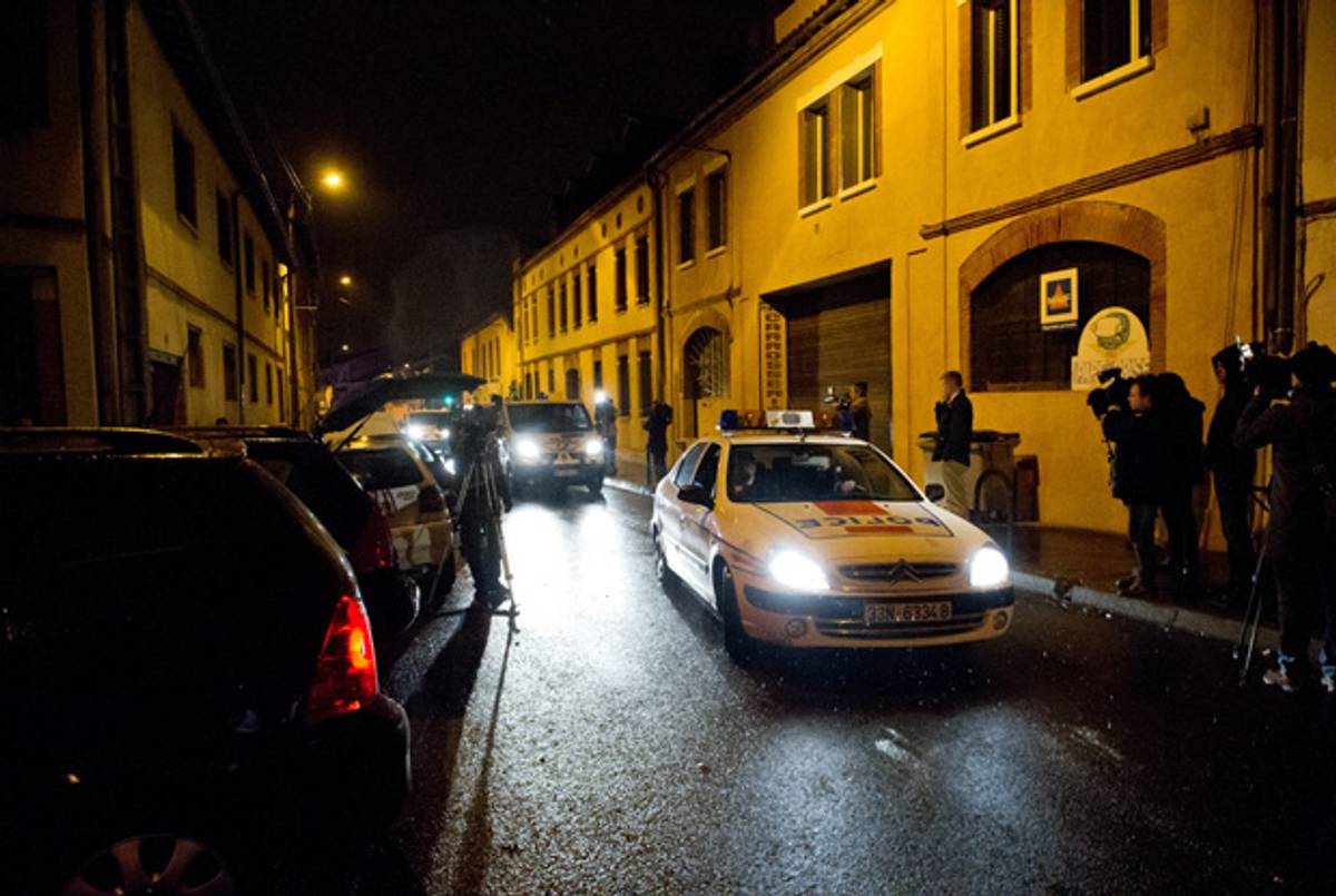French police surround suspect in Toulouse.(Getty Images)
