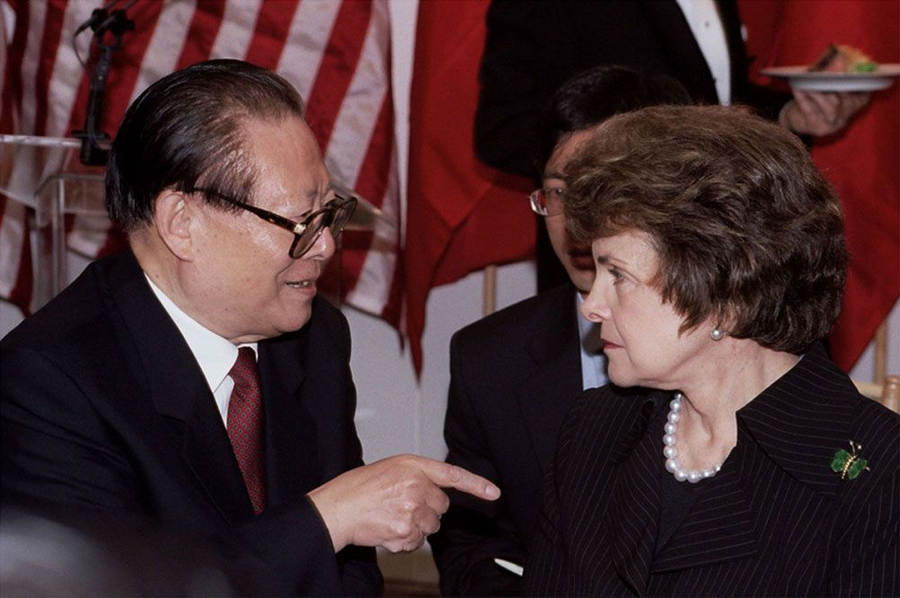 Former Chinese President Jiang Zemin and Sen. Dianne Feinstein in San Francisco, 2002