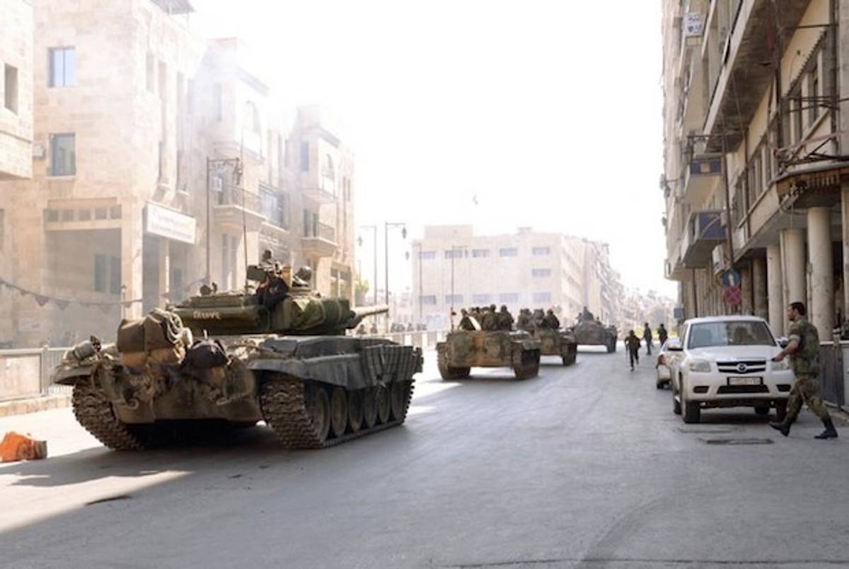 Tanks Near the Syrian-Jordanian Border(AFP)