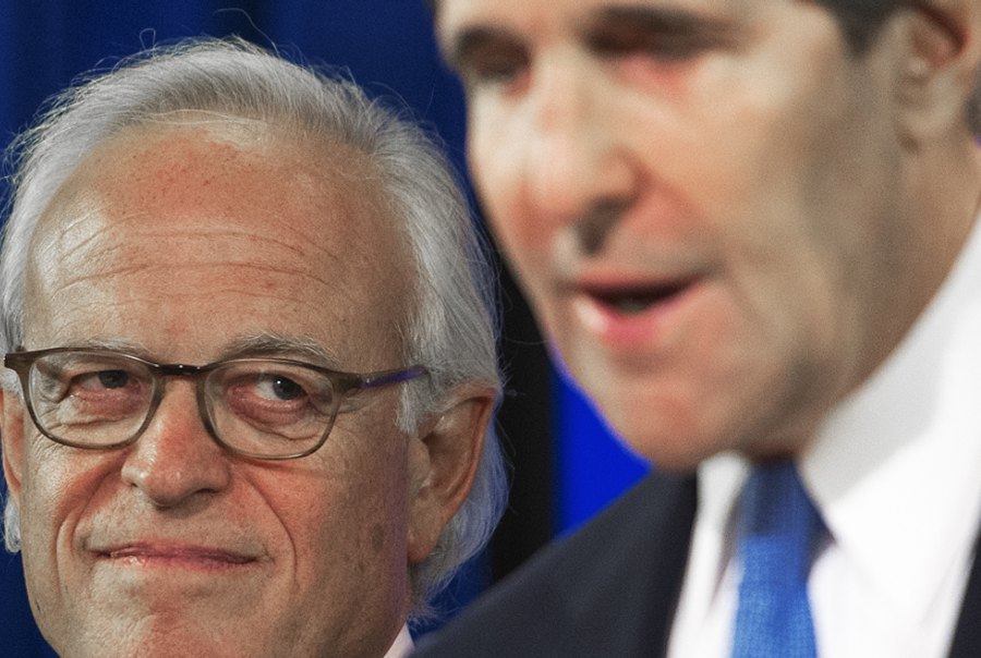 Martin Indyk and John Kerry, 2013.(Paul J. Richards/AFP/Getty Images)