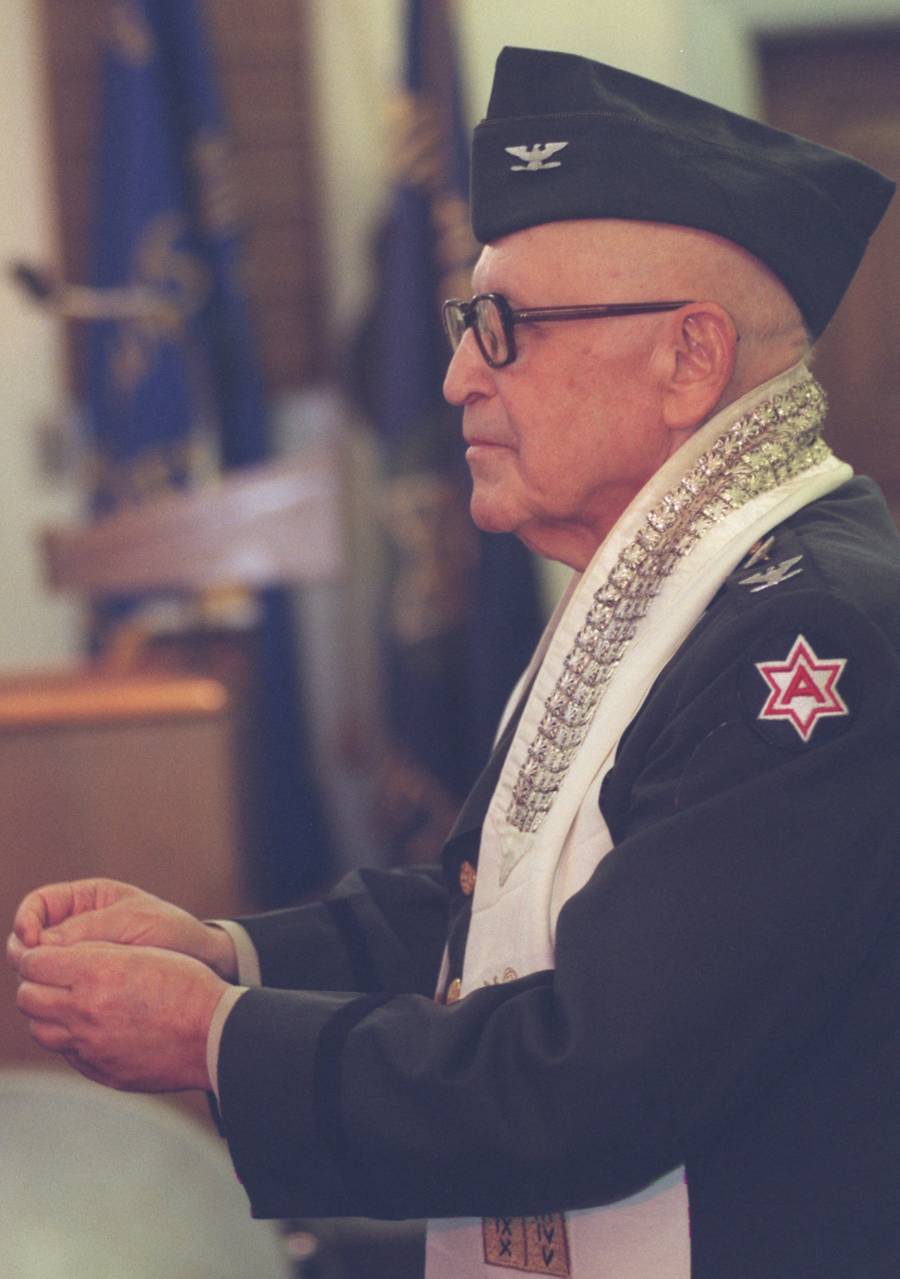 Rabbi B. Joseph Elsant, Sepulveda VA Jewish chaplain, conducts the Sepulveda VA Jewish Liturgical Choir at the 100th Centennial Anniversary Celebration of the Jewish War Veterans