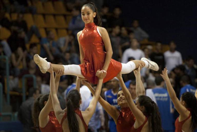 Hapoel Jerusalem cheerleaders.(Menahem Kahana/AFP/Getty Images)