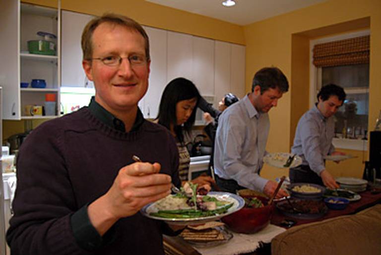 Chris Billing at the seder he hosted Monday.(Andrea Hsu)