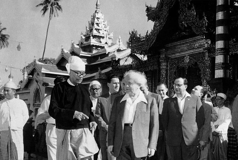 Israeli Prime Minister David Ben-Gurion accompanied by Burmese Former Chief Justice U Thein Mg, in Rangoon December 10, 1961.