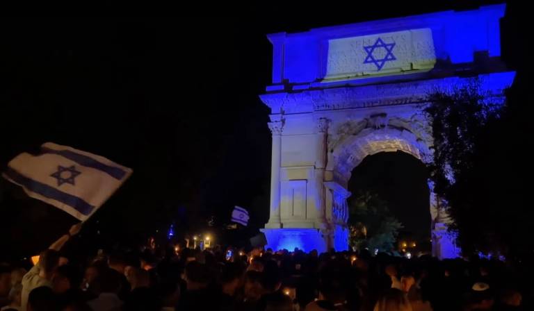 Rome’s Arch of Titus lit up in support of Israel