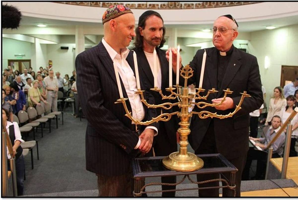 Argentina's Rabbi Bergman, Rabbi Avruj, and Pope Francis (courtesy)