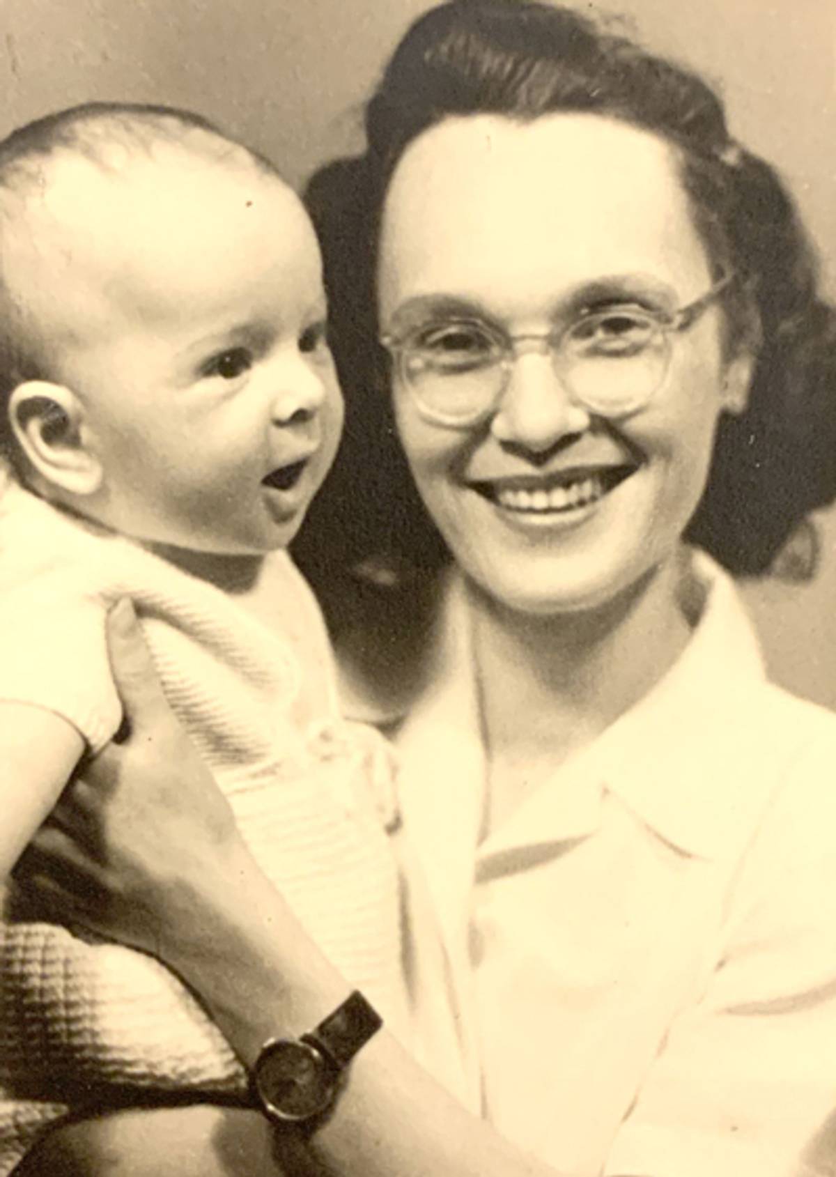 The author with his mother, Ida, 1948 (Courtesy the author)