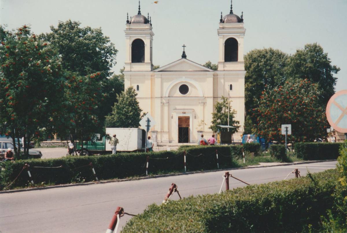 A more recent image of the church where antisemitic ideas were spread. By the time this photo was taken, 2006, the village square had been paved.