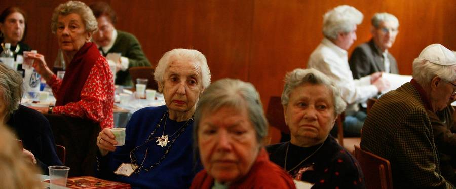 Holocaust survivors attend a Passover Seder hosted by Selfhelp Community Services April 2, 2009 in New York City.