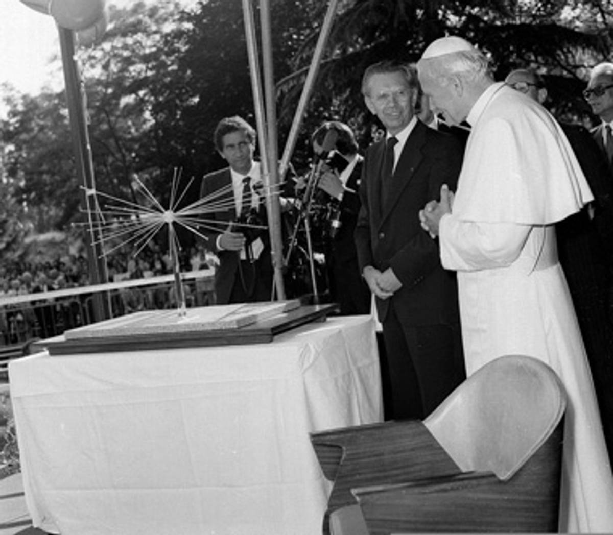 Pope John Paul II at CERN, 1982.