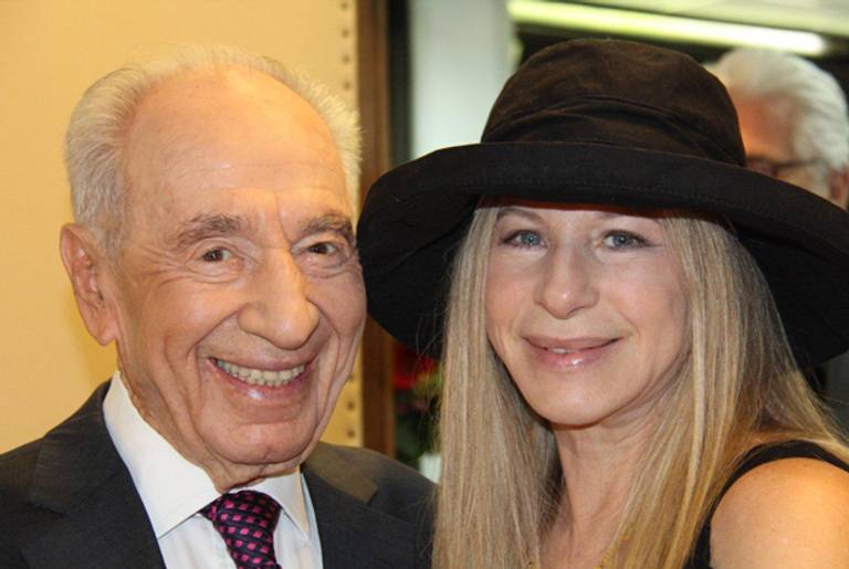 Barbra Streisand Attends Make-A-Wish Foundation Event In Jerusalem With Shimon Peres. (GPO via Getty Image)