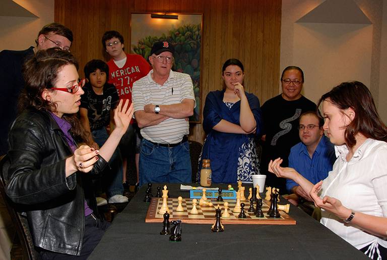 Anna Zatonskih wins the “Armageddon match” of the 2008 U.S. Women’s Chess Championship, against Irina Krush, with one second remaining.(Betsy Dynako)