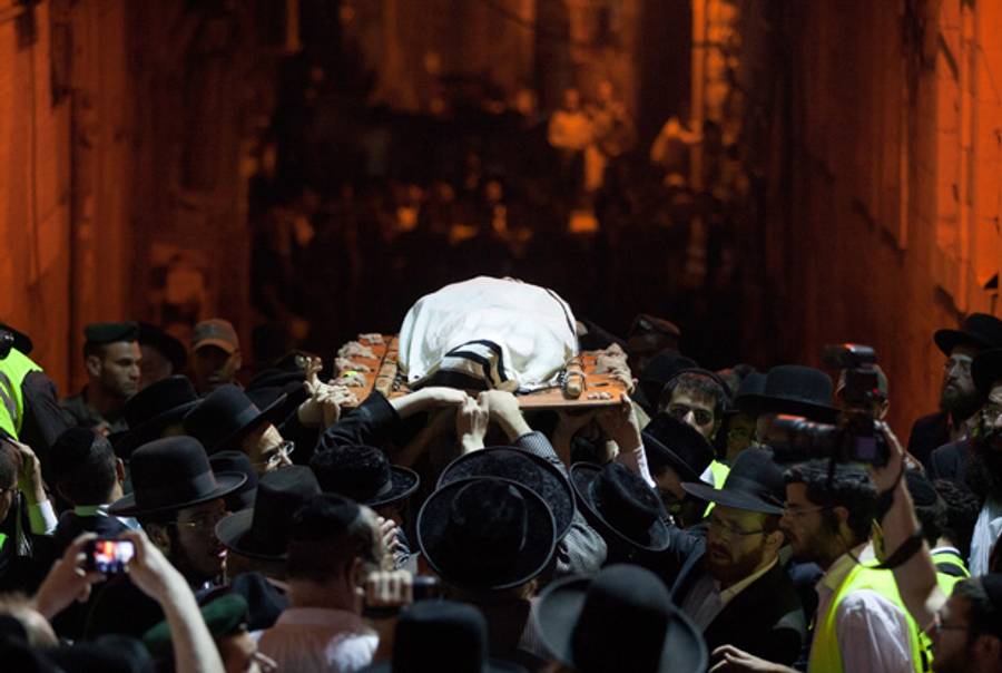 The body of Rabbi Yosef Shalom Elyashiv on July 18, 2012 in Jerusalem.(Uriel Sinai/Getty Images)