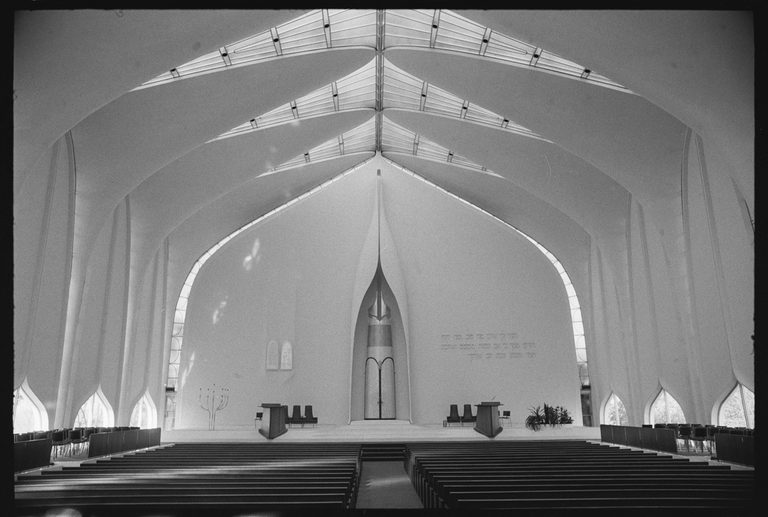 North Shore Congregation Israel, Chicago, 1977