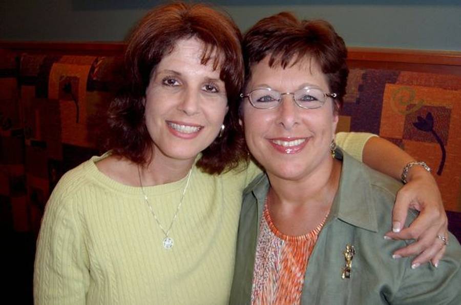  Renée Feinman and Jeanette Brownstein on their transplant anniversary 