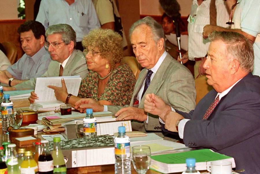 Israeli Ministers (L to R) Avraham Shohat, Shimon Peres, Shulamit Aloni, David Libai and Benyamin Ben-Eliezer at a special cabinet meeting in Jerusalem, September 27, 1995. (ZOOM 77/AFP/Getty Images)