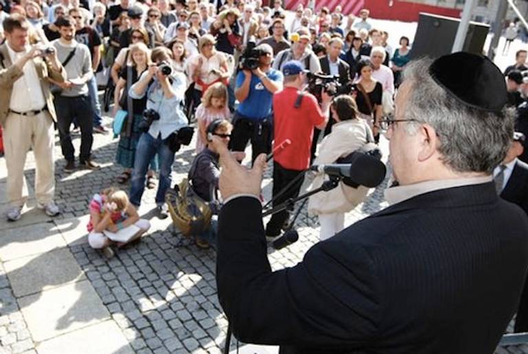 Knife's Edge Rally for Religious Freedom on Saturday in Berlin(DPA)