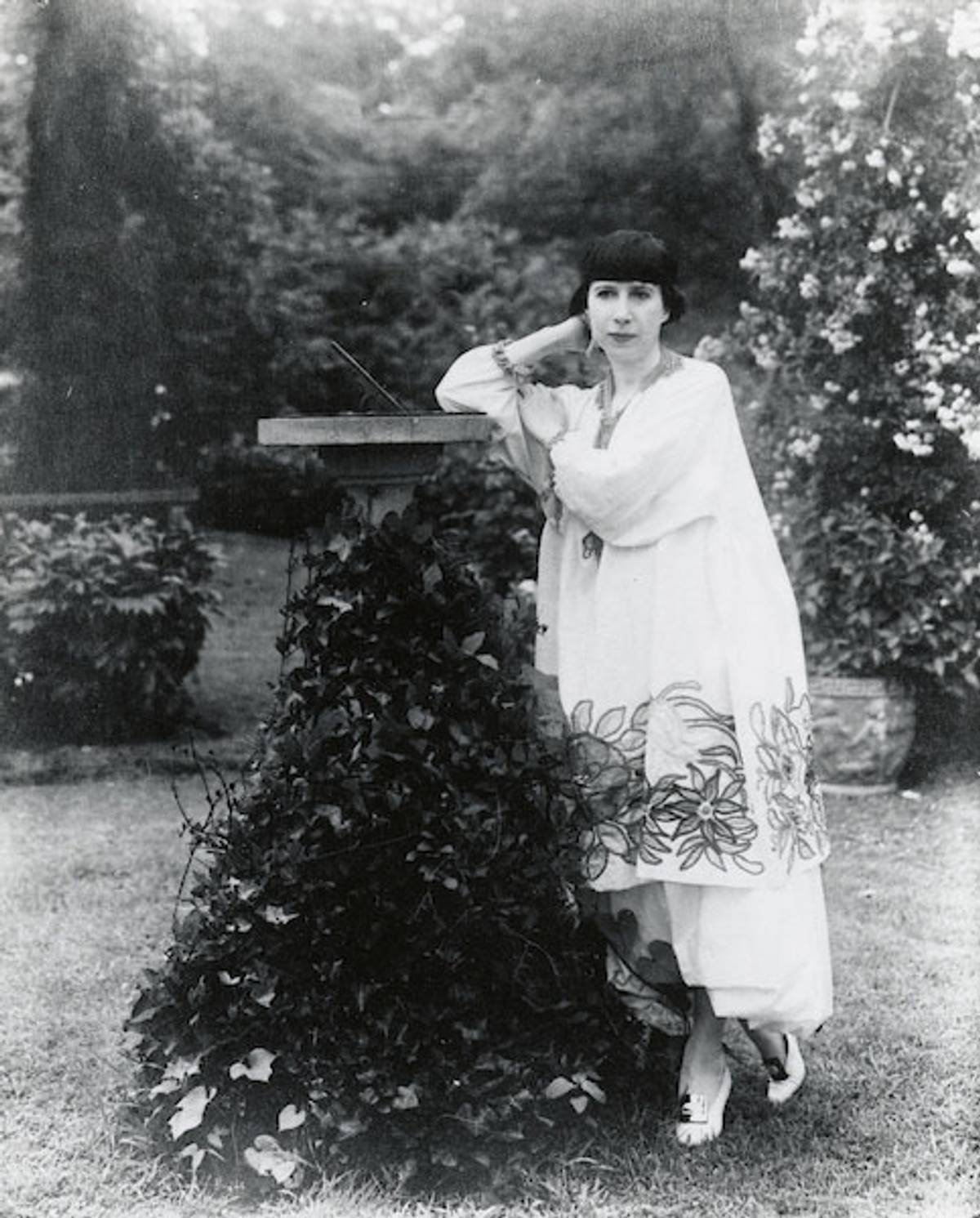 Florine Stettheimer, c. 1917-20. (Photo: Peter A. Juley & Son)