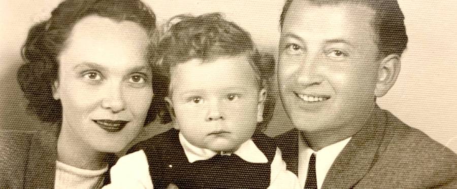 Andrei Markovits with his parents, Ida Ritter and Lajos Markovits, 1948