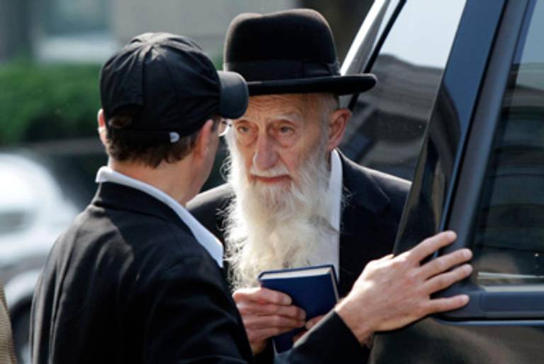 Rabbi Saul Kassin today outside the courthouse in Trenton, New Jersey.(AP)
