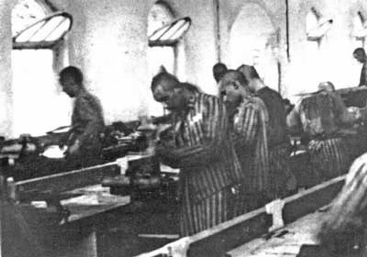 Marcel Tuchman, in prison attire, working in the Siemens factory in Bobrek, near Auschwitz during the war. (Photo courtesy Marcel Tuchman)