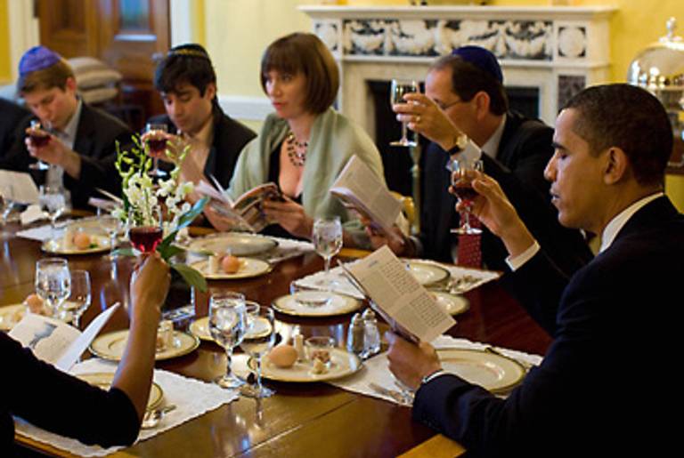 The Obama Seder, another Very Emailed Article.(NYT)