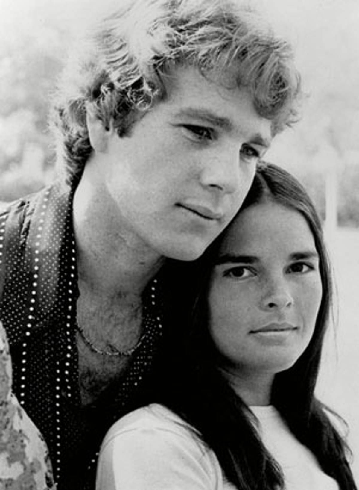 Ryan O’Neal and Ali MacGraw in ‘Love Story.’ (Photo: Paramount Pictures)