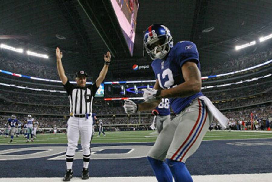 Steve Smith of the Giants celebrates a touchdown.(Ronald Martinez/Getty Images)
