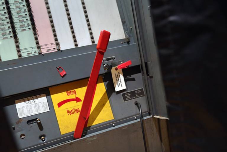 A manual voting machine awaits voters to cast their ballots in the mayoral primary election on September 10, 2013 in the Manhattan borough of New York City.(John Moore/Getty Images)