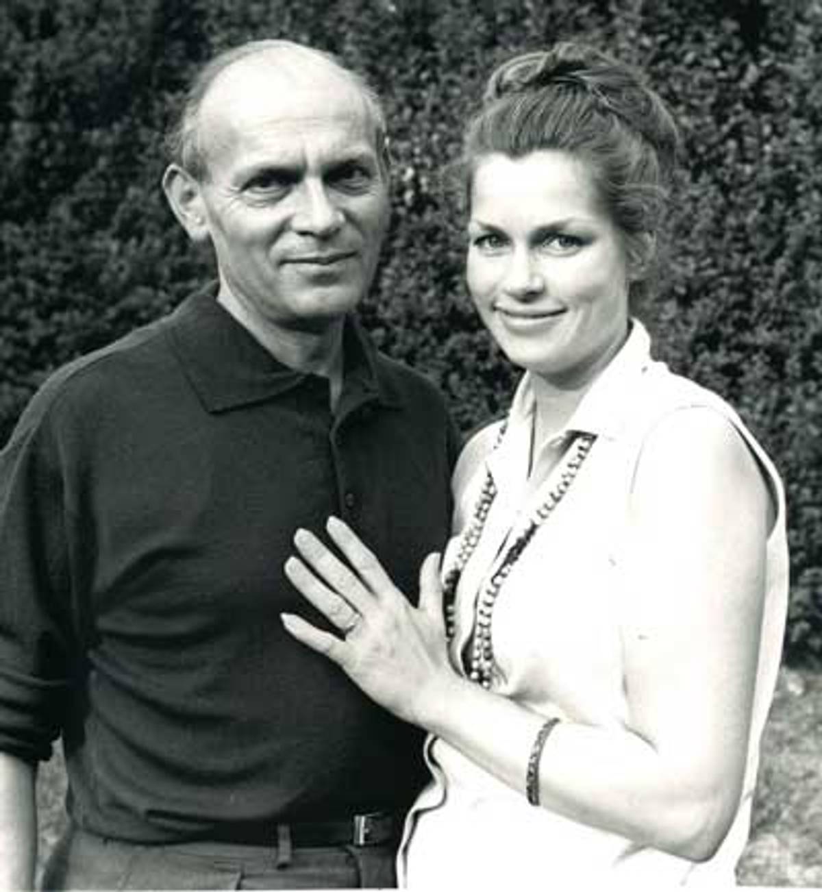 Leo Kerz with his wife Louise Hirschfeld in an undated photo. (Photo courtesy Louise Hirschfeld)