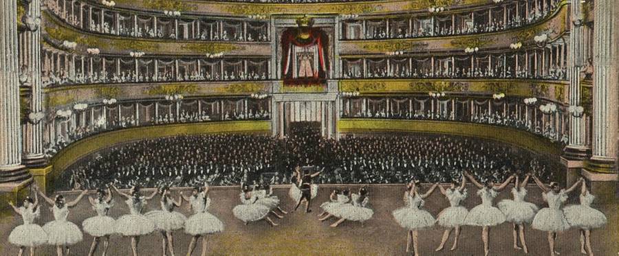 A postcard showing the interior of La Scala opera house in 1900. 