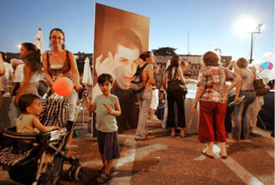 A 2007 Tel Aviv gathering on the occasion of Gilad Shalit's 21st birthday.(Jack Guez/AFP/Getty Images)
