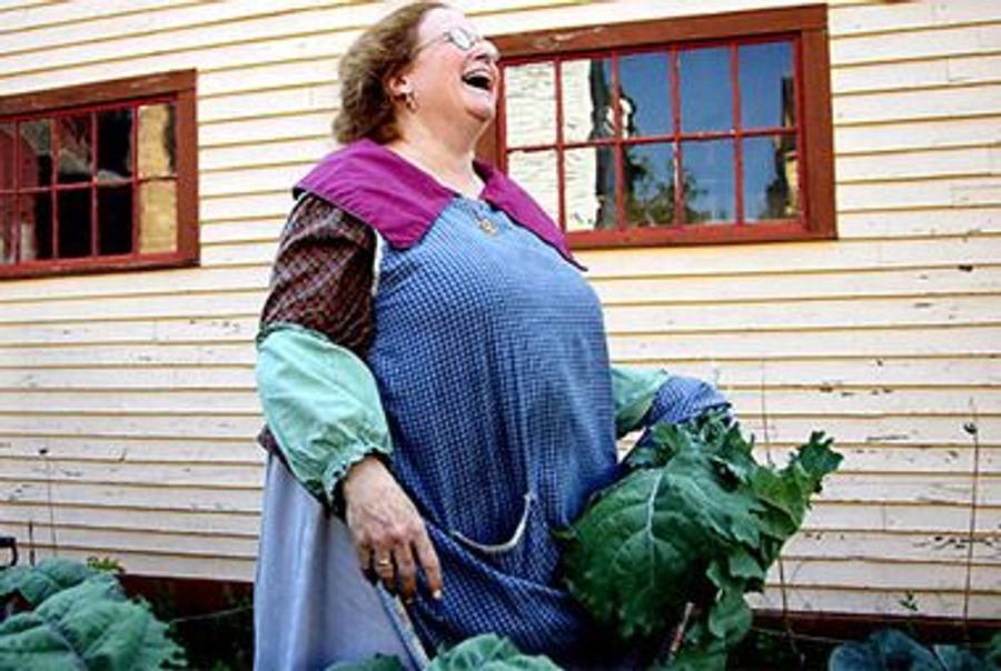 Paster as Shapiro, a 1919 New Hampshire Jew, with her vegetables.