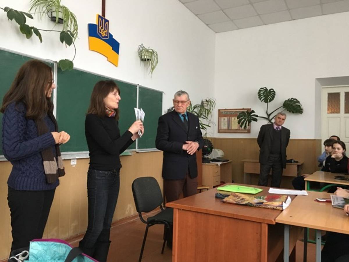 Marla Osborn speaking to students in Rohatyn with Mykhailo Vorobets and Iryna Matsevko from the Center for Urban History in Lviv. (Image: Courtesy of the author