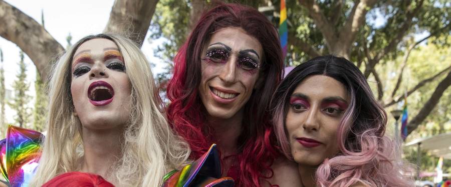 Israeli drag queens take part in the annual Gay Pride parade in the Israeli city of Tel Aviv, on June 9, 2017.