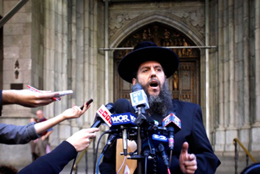 Rabbi Yehuda Levin.(AP/Gawker)