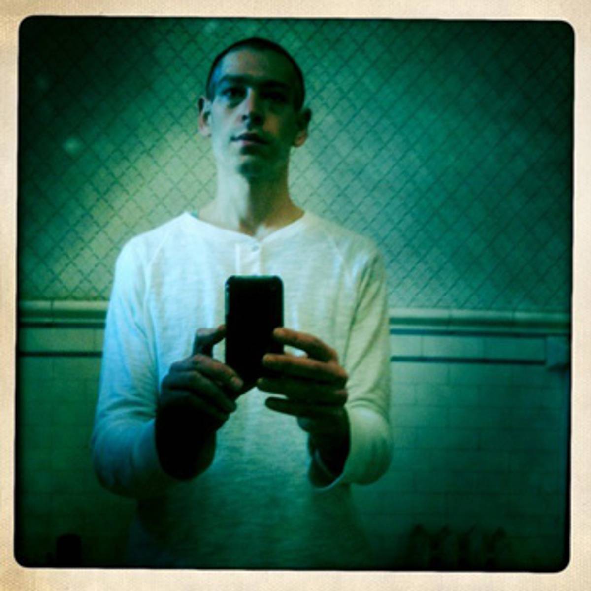 Matisyahu sans beard, Dec. 13, 2011. (Matisyahu/Twitter)